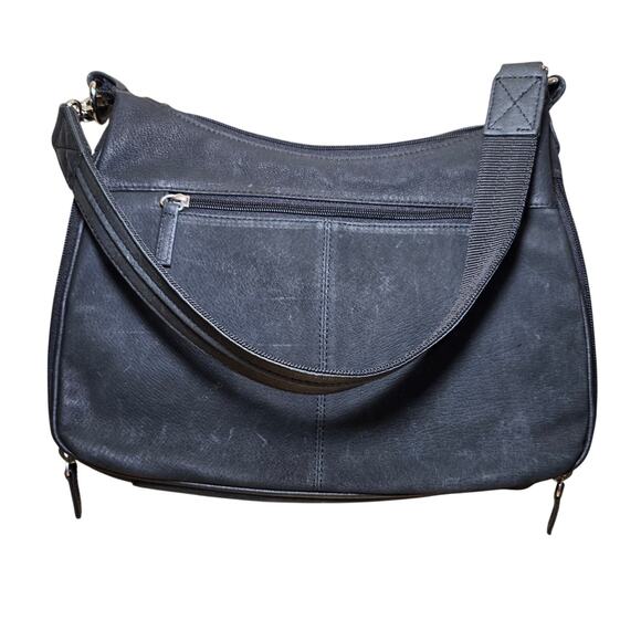 New Gun Tote'N Mamas Concealed Carry Leather Hobo Handbag
12" Shoulder Strap - Picture 3 of 13